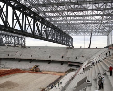 Curitiba stadium delays