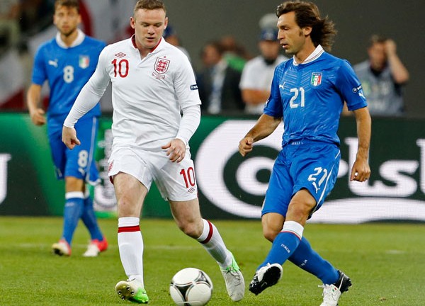 Wayne Rooney Andrea Pirlo