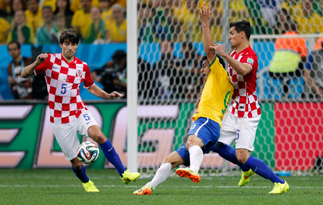 Fred penalty Brazil Croatia