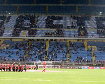 Milan fans basta enough