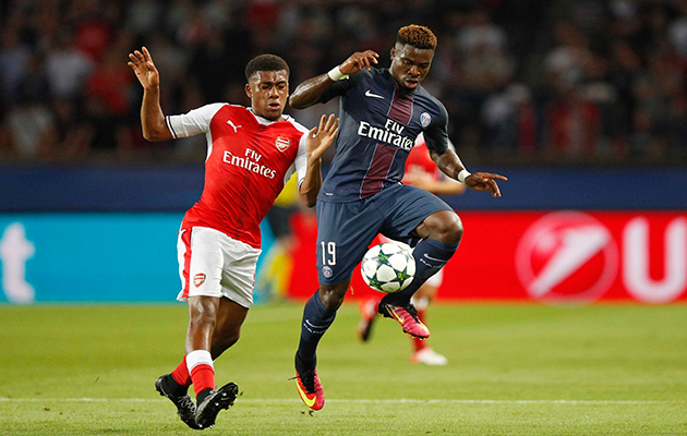 Serge Aurier Paris Saint-Germain Arsenal