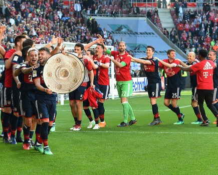 Jupp Heynckes Steers Bayern To Another Title