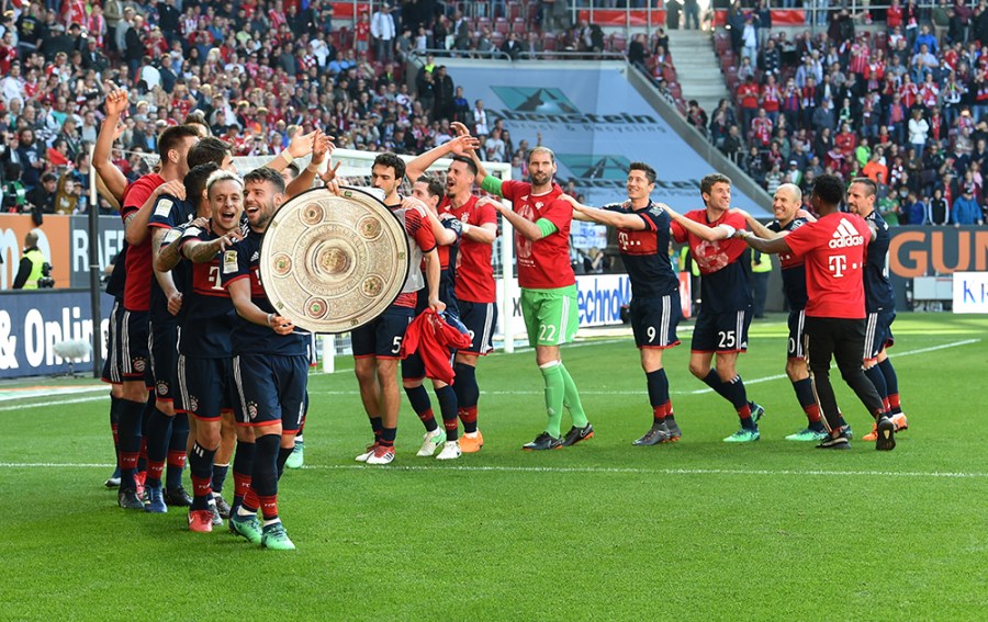 Jupp Heynckes Steers Bayern To Another Title