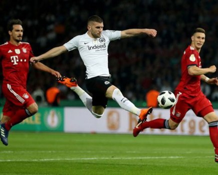 Eintracht Suffer Cup Hangover | Nick Bidwell