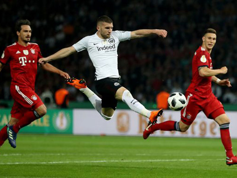 Eintracht Suffer Cup Hangover | Nick Bidwell