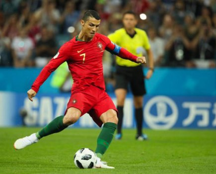 Ronaldo stunning free-kick