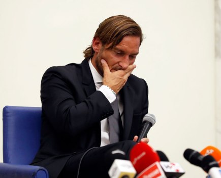 Totti Breaks With Roma After 30 Years