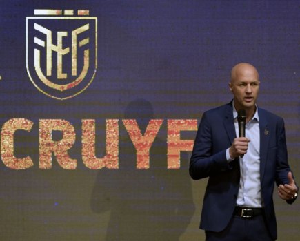 Jordi Cruyff Thrown In At Deep End